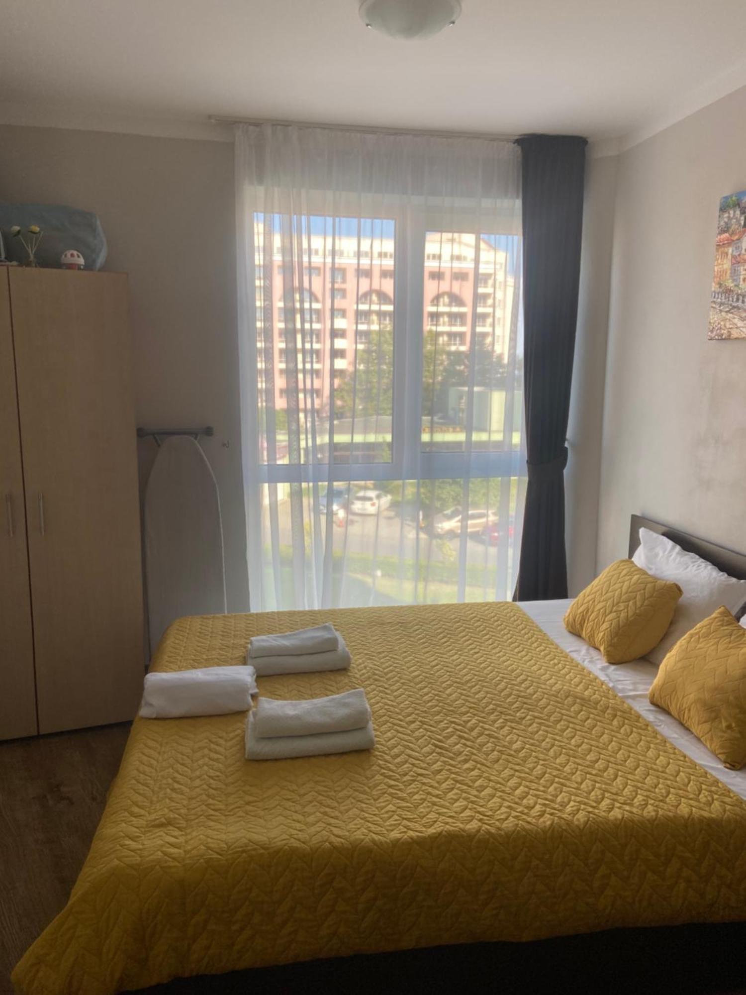 Apartment Sunny Beach Plaza 100 M Sea Eksteriør bilde