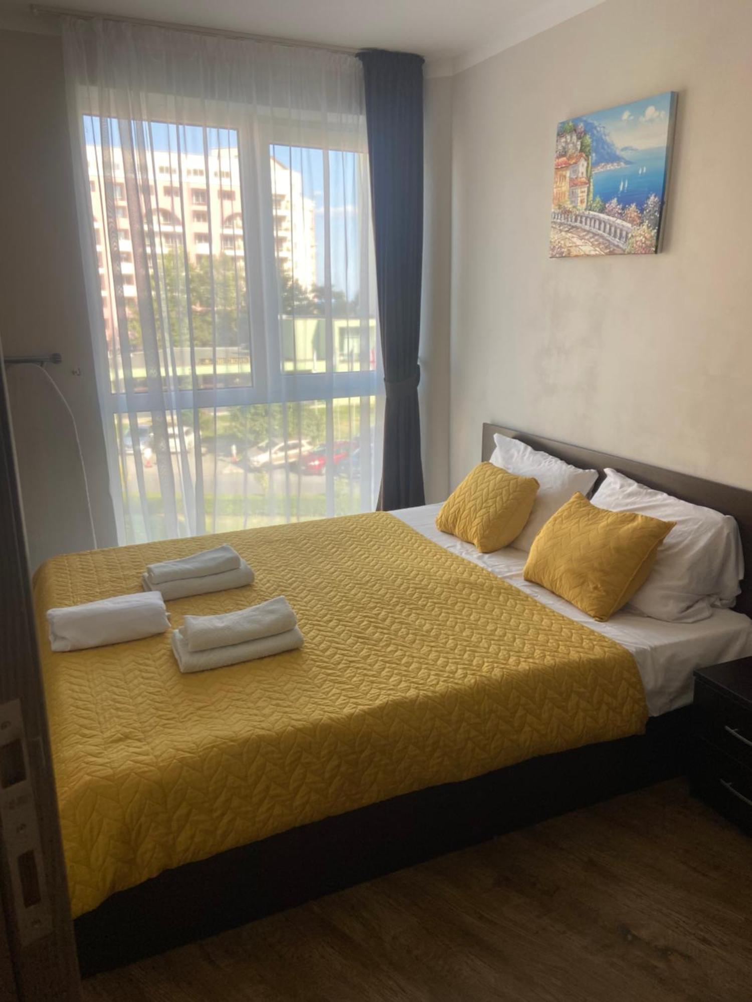 Apartment Sunny Beach Plaza 100 M Sea Eksteriør bilde